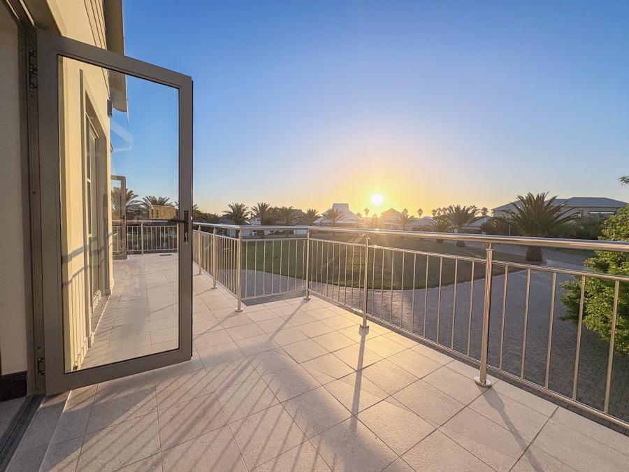 5 Bedroom Property for Sale in Marina Martinique Eastern Cape